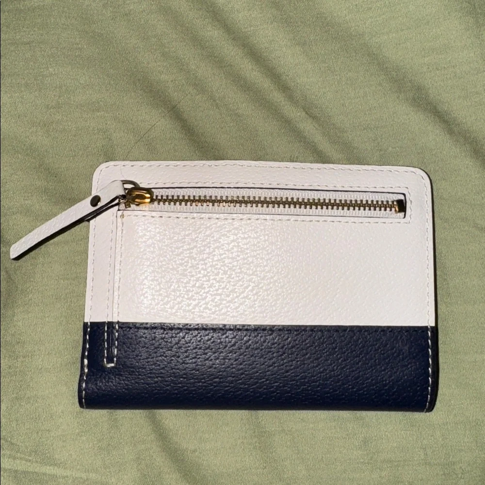 New Kate Spade NYC Leather Navy & White Compact Wallet Small NWT Credit Card ID